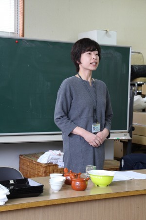 日本茶インストラクター、赤井貴恵さんに煎茶の淹れ方や日本茶の特徴について教えていただきました。
